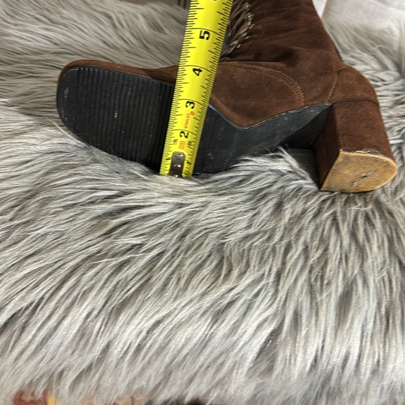 Vintage 60s/70s Brown Suede Lace-Up Knee-High Boots - Picture 11 of 11